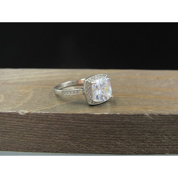 Size 7 Sterling Silver Halo Style CZ Square Band Ring Vintage Statement - Picture 2 of 8